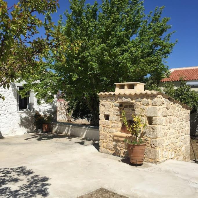 Aνεξάρτητη Παραδοσιακή Πέτρινη Κατοικία Corinth Ngoại thất bức ảnh