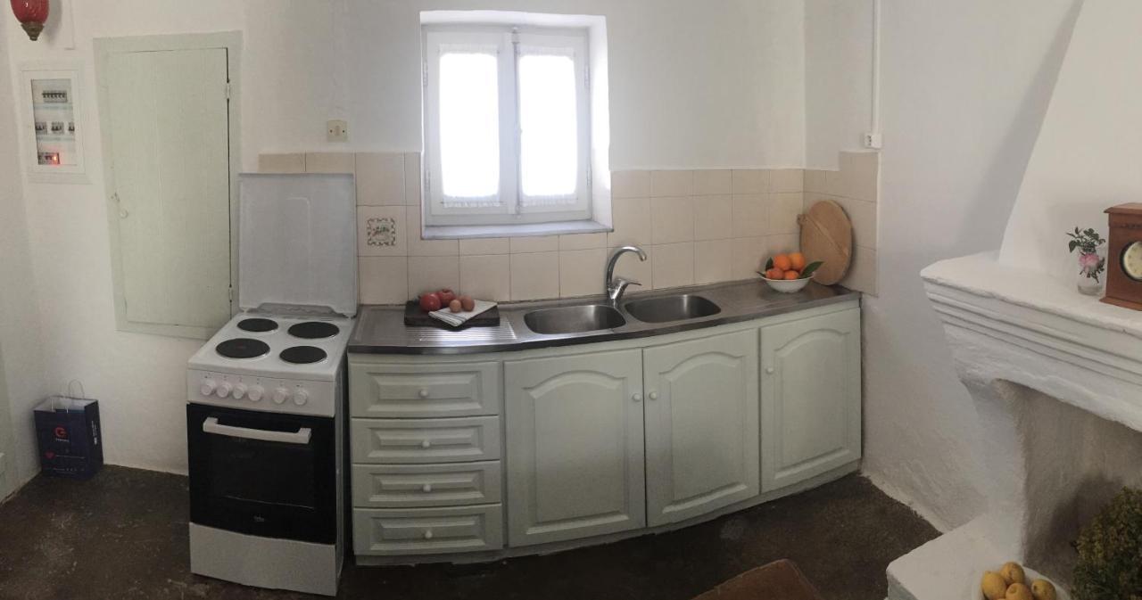 Aνεξάρτητη Παραδοσιακή Πέτρινη Κατοικία Corinth Ngoại thất bức ảnh