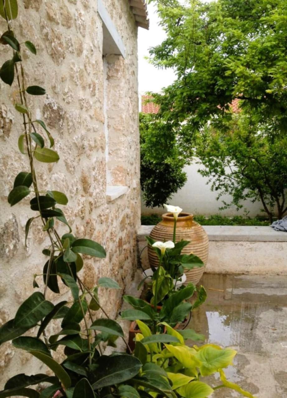 Aνεξάρτητη Παραδοσιακή Πέτρινη Κατοικία Corinth Ngoại thất bức ảnh